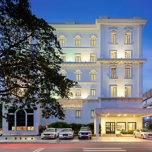 **** Hotel The Avenue Center India